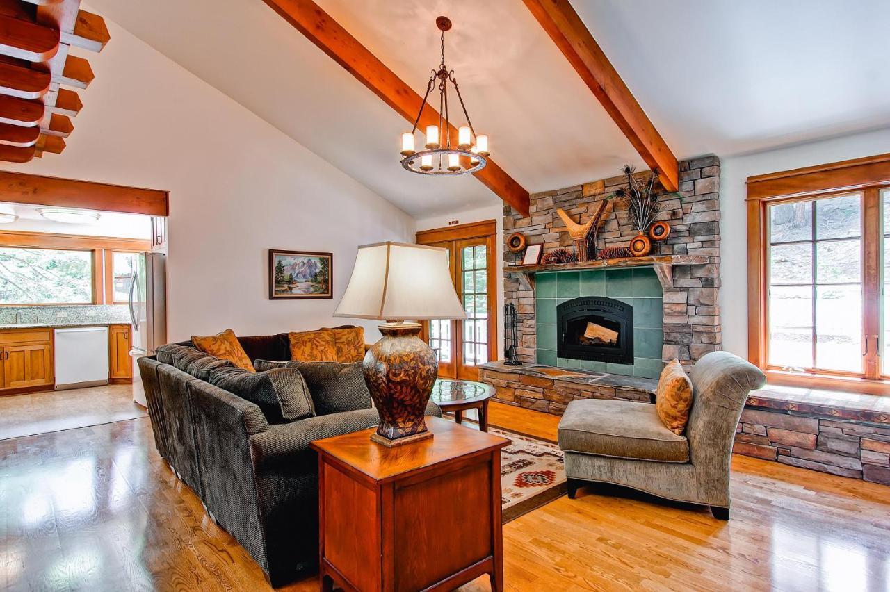 Ahwahnichi Lodge Yosemite West Extérieur photo